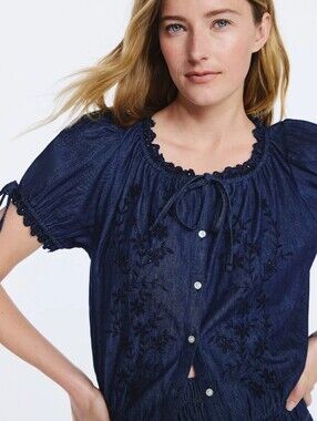 NWT Free Assembly Women's Dark Blue Embroidered Cropped Cotton Top XS